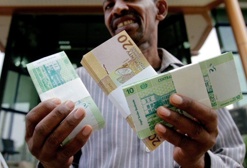 صورة هذه اسباب ارتفاع الدولار مقابل الجنيه السوداني في السوق السوداء